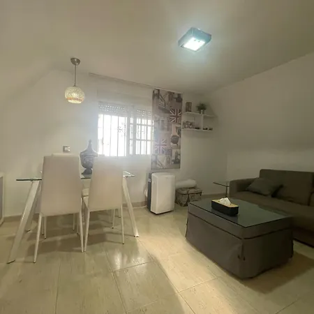 Noasti De Steram Flats توريمولينوس